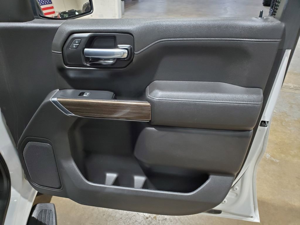 Used 2021 Chevrolet Silverado 1500 LT w/ Safety Package AWD/4WD image 16