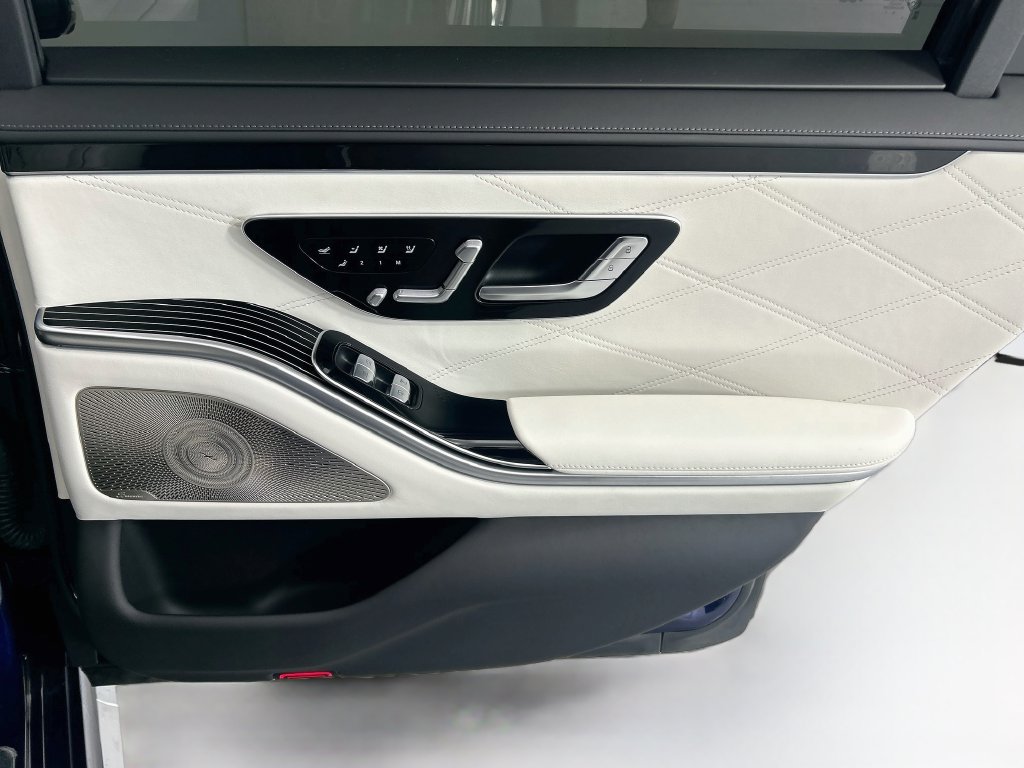 Used 2025 Mercedes-Benz S 63 AMG S image 26