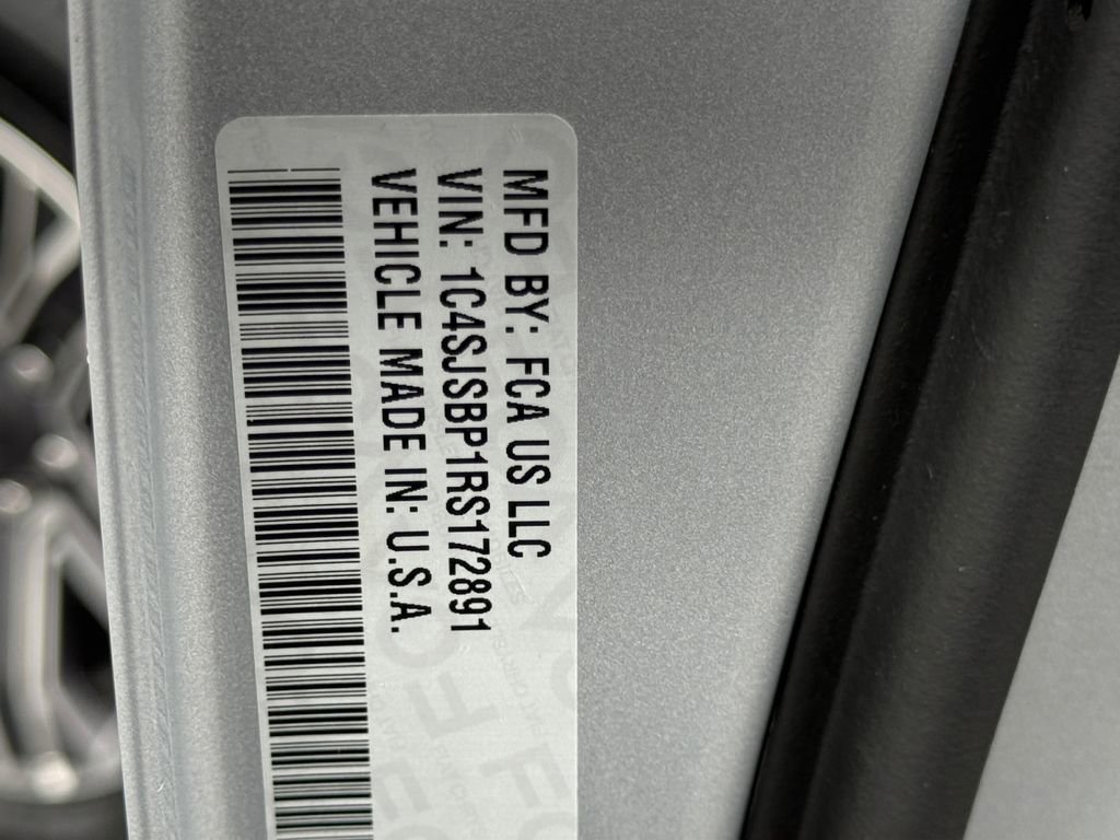 Used 2024 Jeep Wagoneer L Series II w/ Flexible Seating Group image 28