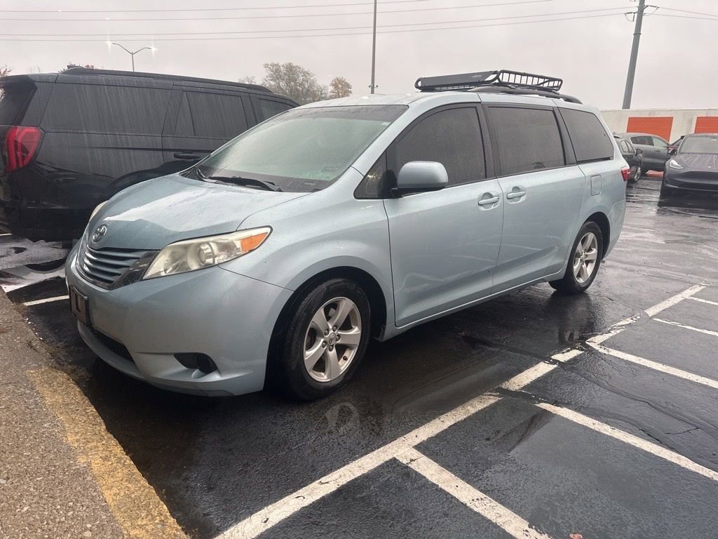 Used 2015 Toyota Sienna LE