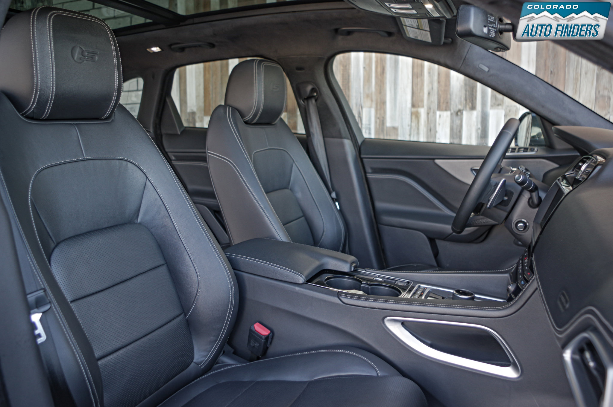 Used 2017 Jaguar F-PACE S image 22