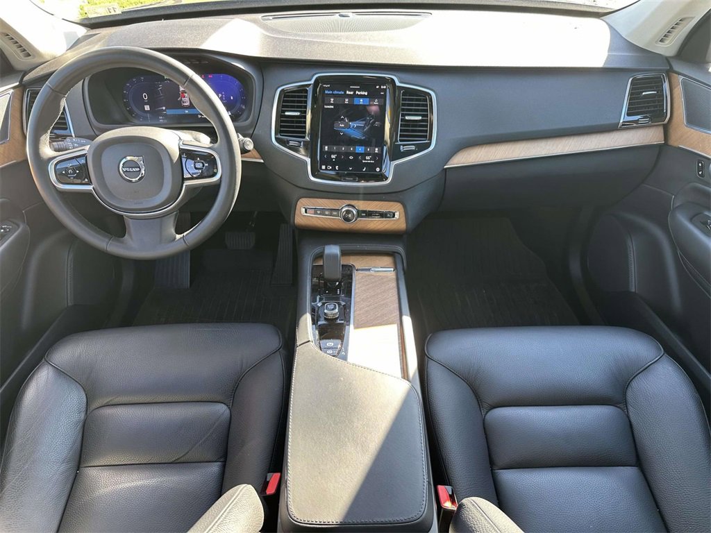 Certified 2024 Volvo XC90 B5 Plus w/ Protection Package Premier image 2