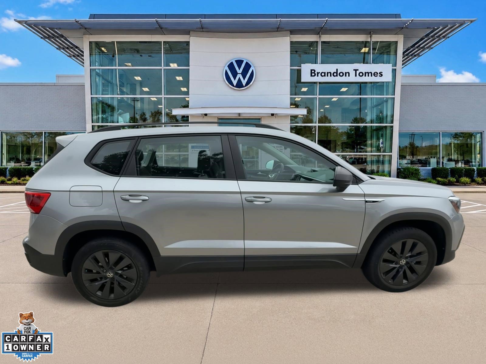 Used 2023 Volkswagen Taos S FWD image 9