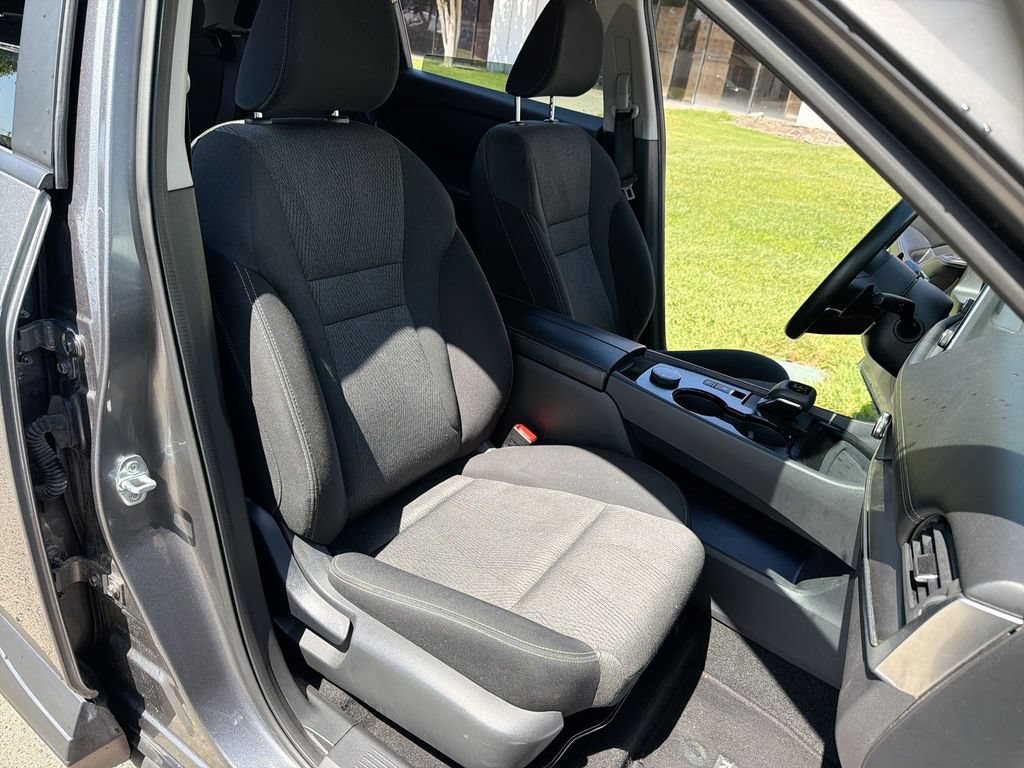 Used 2024 Nissan Rogue SV AWD/4WD image 24