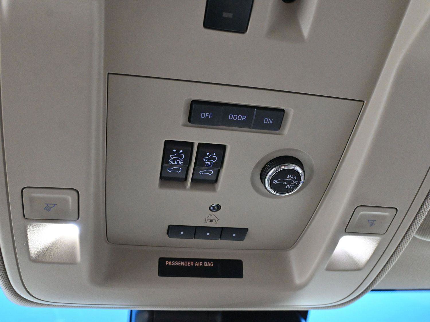 Used 2019 GMC Yukon XL Denali w/ Denali Ultimate Package image 27