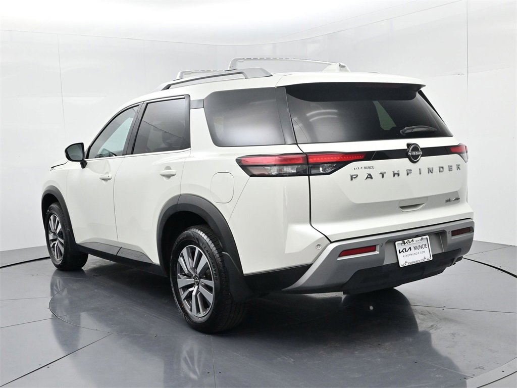 Used 2022 Nissan Pathfinder SL image 6