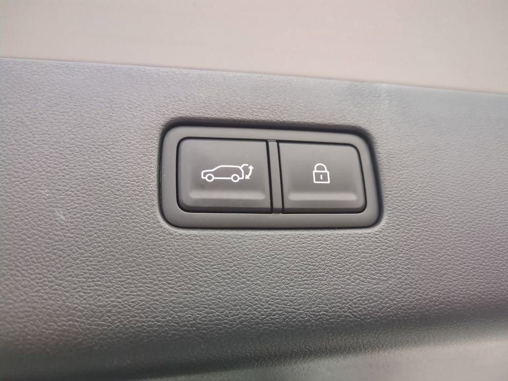 New 2026 Hyundai Ioniq 9 SE AWD/4WD image 15