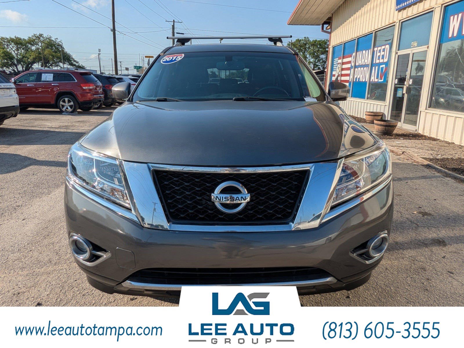 Used 2015 Nissan Pathfinder Platinum w/ Family Entertainment Package image 8