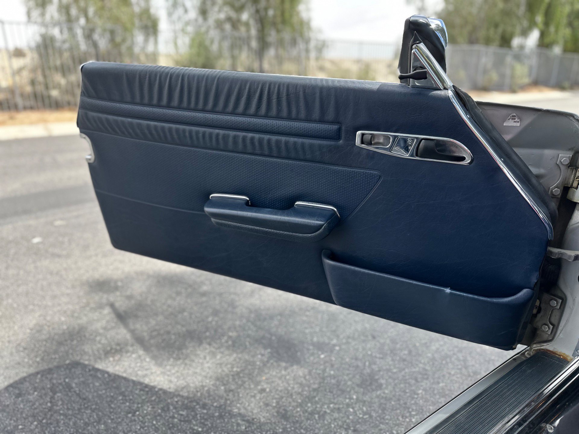 Used 1988 Mercedes-Benz 560 SL image 33