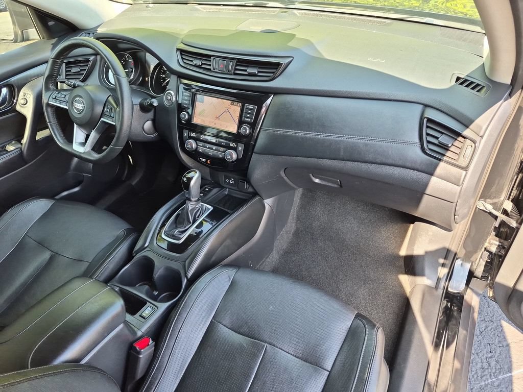 Used 2019 Nissan Rogue SL AWD/4WD image 30