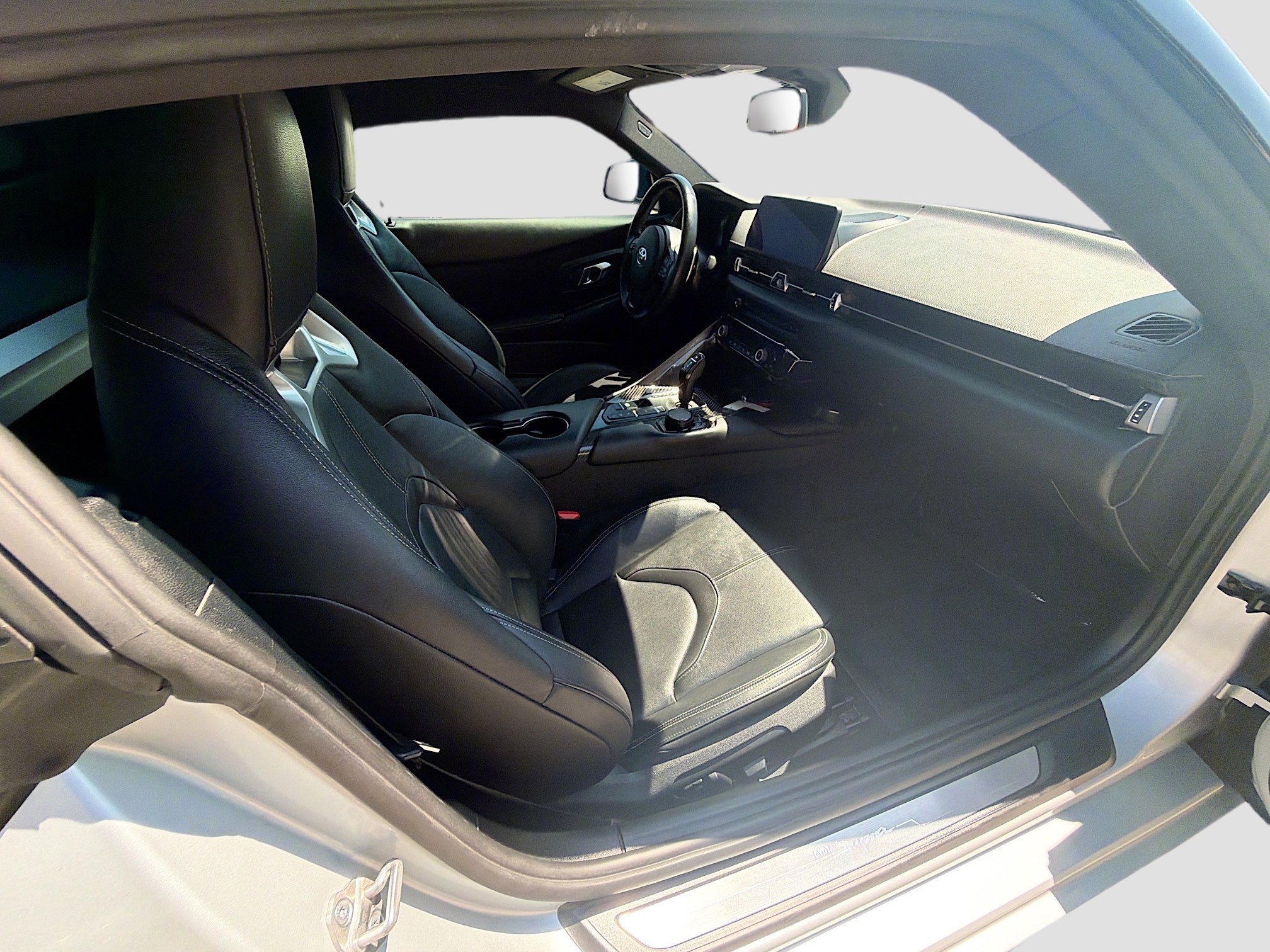 Used 2022 Toyota Supra Premium w/ Driver Assist Package image 28