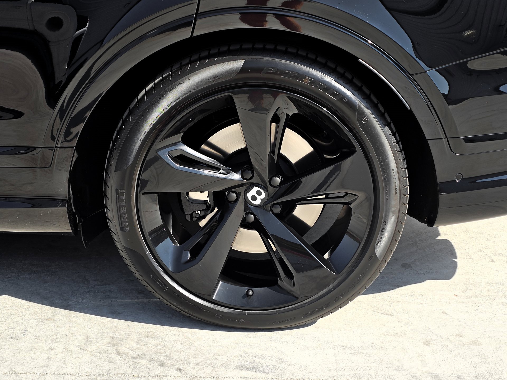 Used 2023 Bentley Bentayga Extended Wheelbase image 83