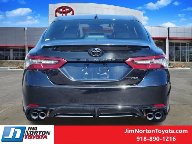 Used 2021 Toyota Camry XSE FWD image 7