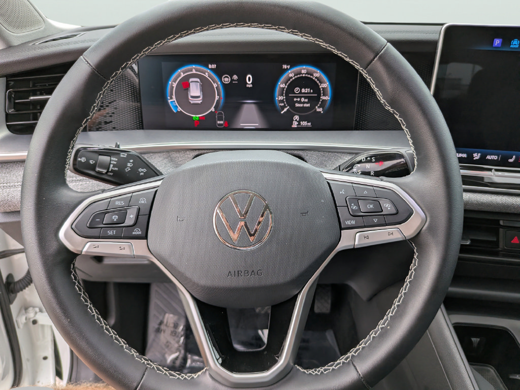 Certified 2025 Volkswagen Tiguan S FWD image 24