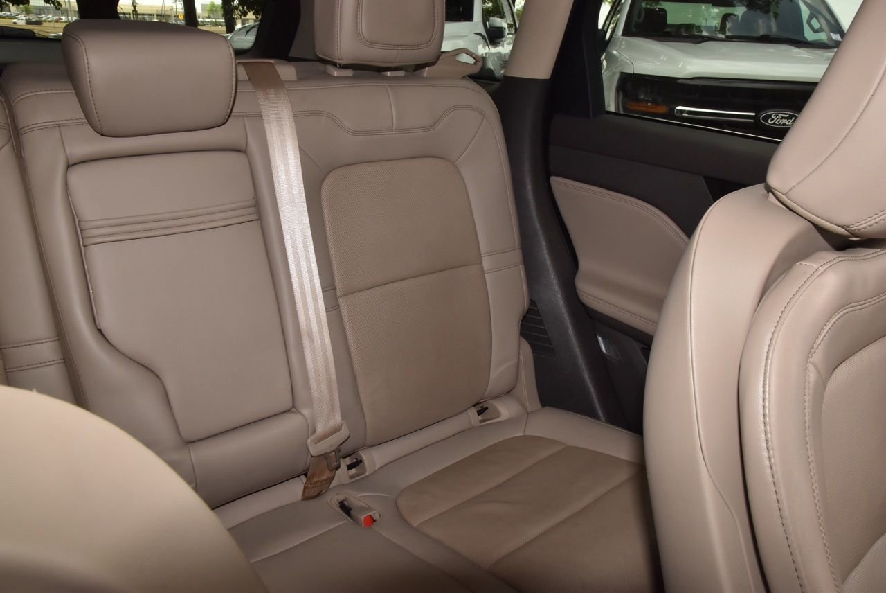 Used 2022 Lincoln Corsair FWD w/ Premium Package image 21