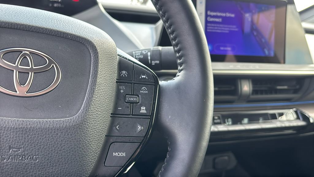 Used 2024 Toyota Prius XLE image 18