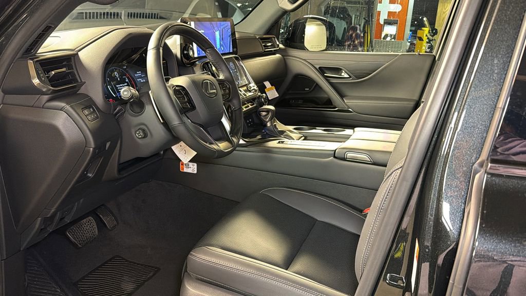 New 2026 Lexus LX 600 4WD w/ Luxury Package image 15