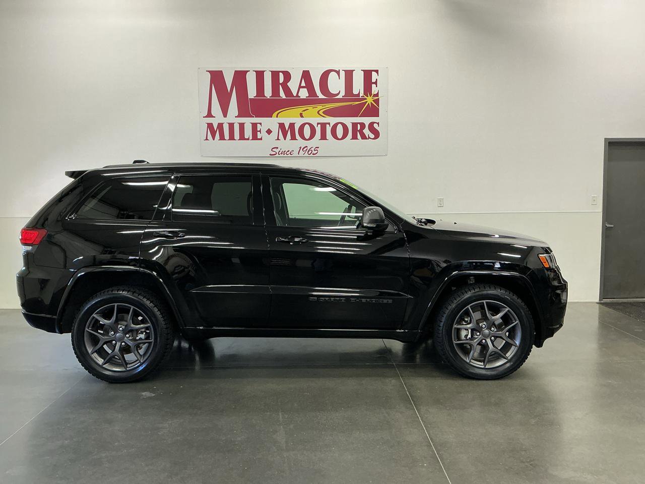 Used 2021 Jeep Grand Cherokee Limited w/ Quick Order Package 28K 80th AWD/4WD image 6