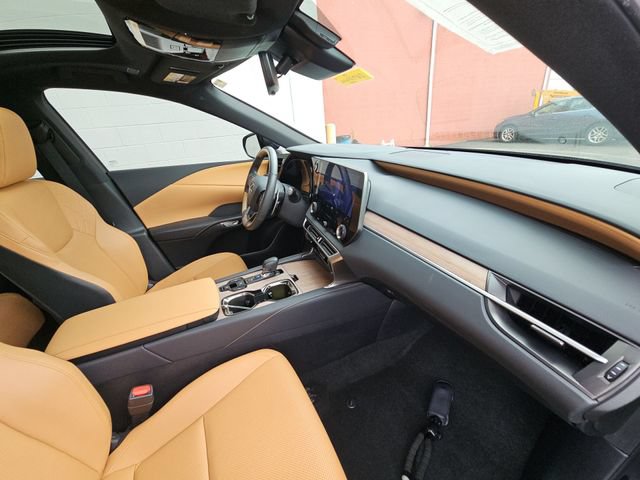 Used 2024 Lexus RX 350 Premium w/ Accessory Package (Z1) FWD image 32