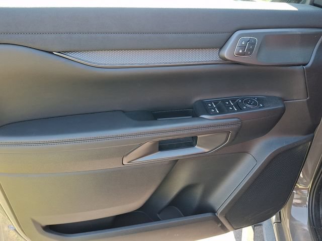 Certified 2025 Ford Ranger Raptor AWD/4WD image 9