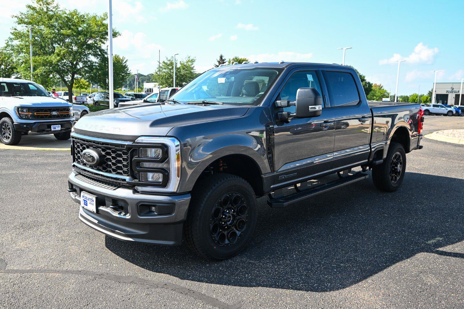 New 2026 Ford F250 XLT w/ XLT Premium Package AWD/4WD image 9