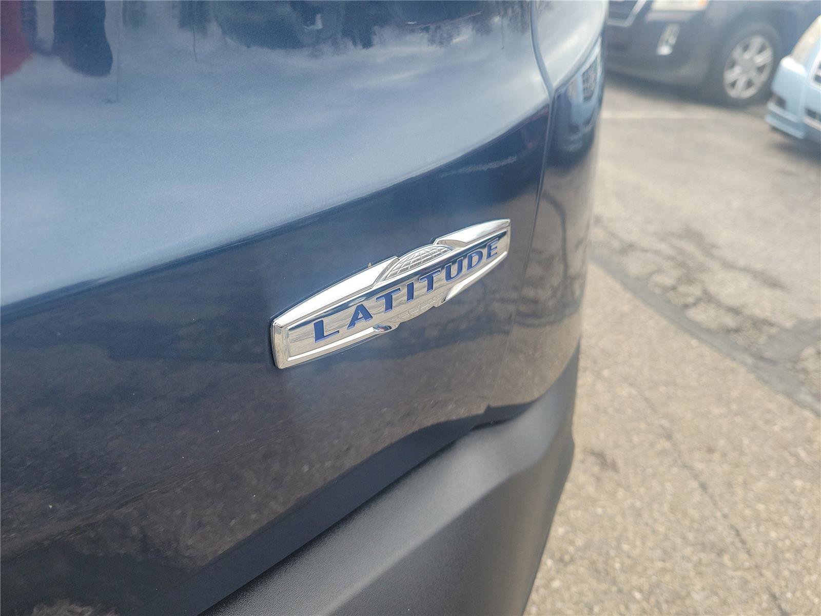 Used 2022 Jeep Renegade Latitude image 7