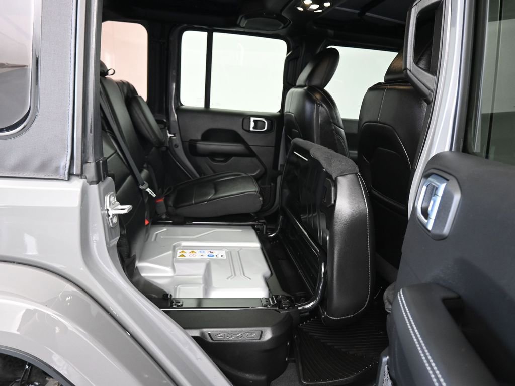 Used 2021 Jeep Wrangler Unlimited Sahara w/ Cold Weather Group image 38