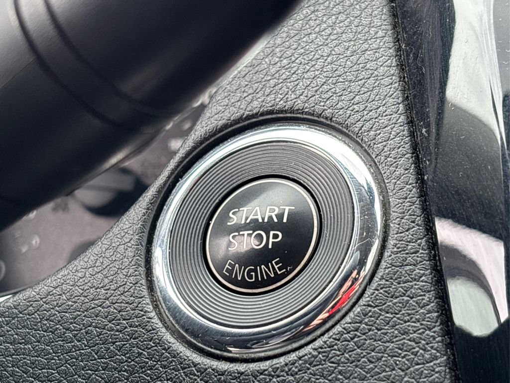 Used 2020 Nissan Rogue SV AWD/4WD image 26