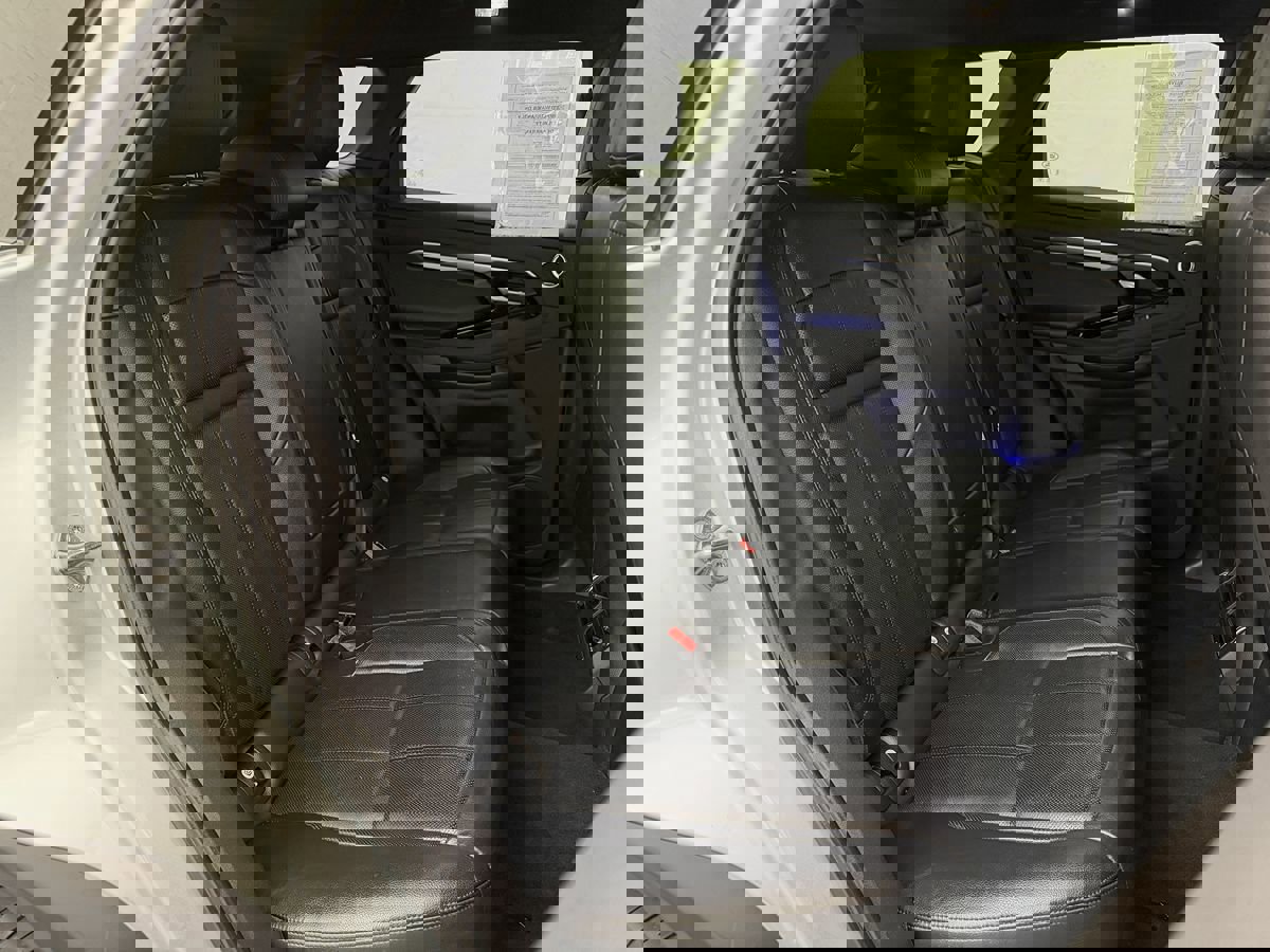 Used 2020 Land Rover Range Rover Evoque R-Dynamic SE image 37