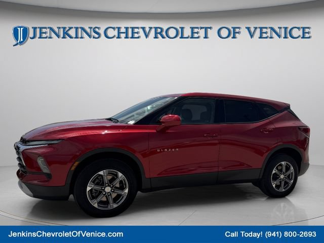 Used 2023 Chevrolet Blazer LT FWD image 10