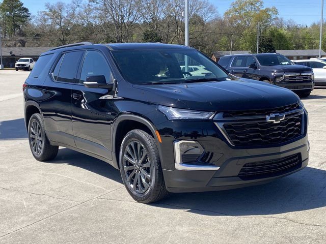 Used 2024 Chevrolet Traverse RS w/ LPO, Floor Liner Package image 5