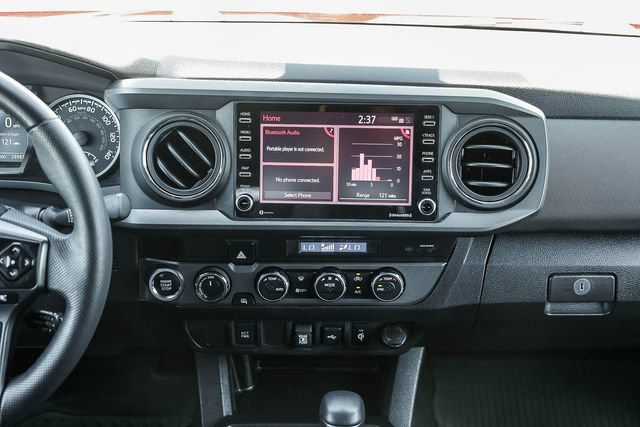 Used 2022 Toyota Tacoma TRD Off-Road AWD/4WD image 13