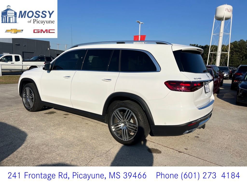 Used 2024 Mercedes-Benz GLS 450 4MATIC image 4