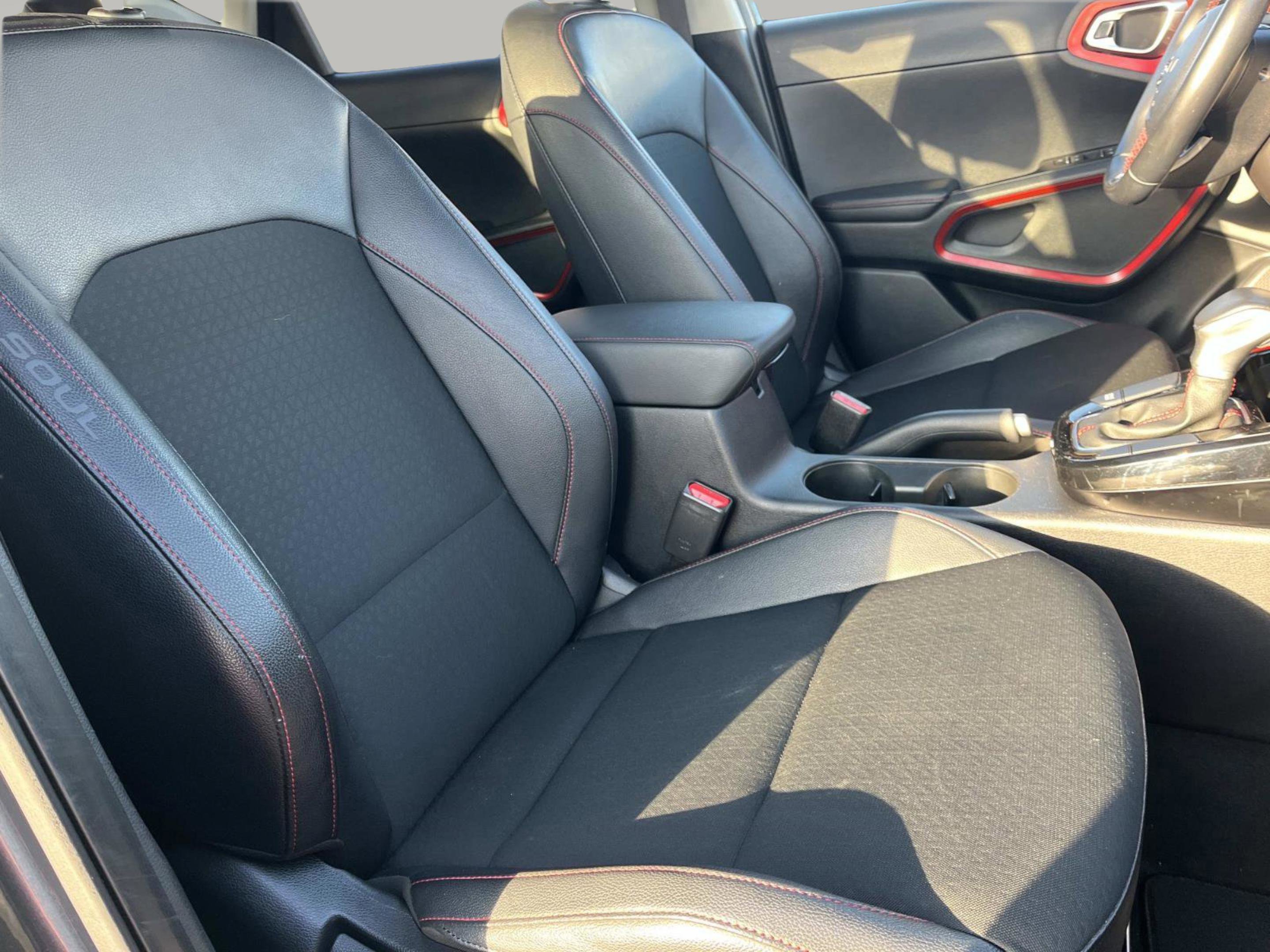 Used 2023 Kia Soul GT-Line image 27