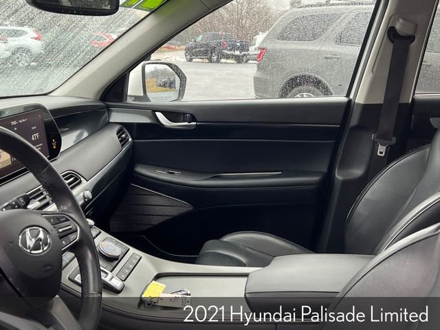 Used 2021 Hyundai Palisade Limited w/ Winter Package image 23
