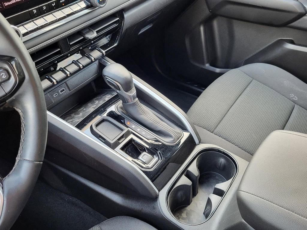 Certified 2024 Chevrolet Colorado LT w/ LT Convenience Package image 28