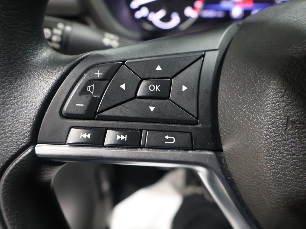 Used 2024 Nissan Sentra SV image 34