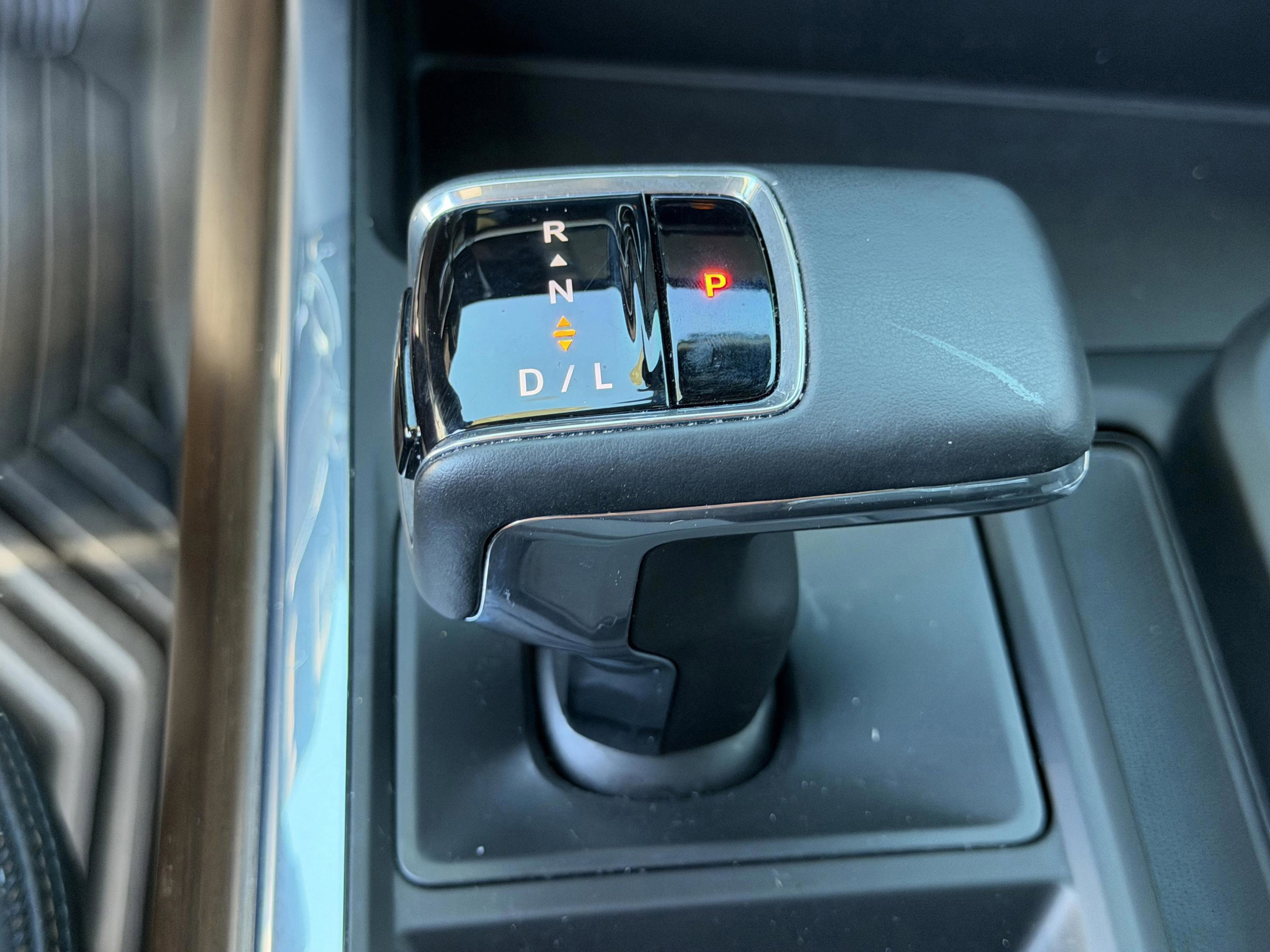 Used 2024 Chevrolet Silverado 1500 High Country w/ Technology Package AWD/4WD image 25