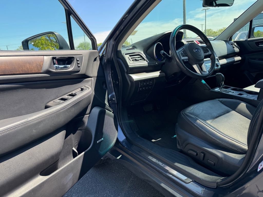 Used 2017 Subaru Outback 2.5i Limited image 14