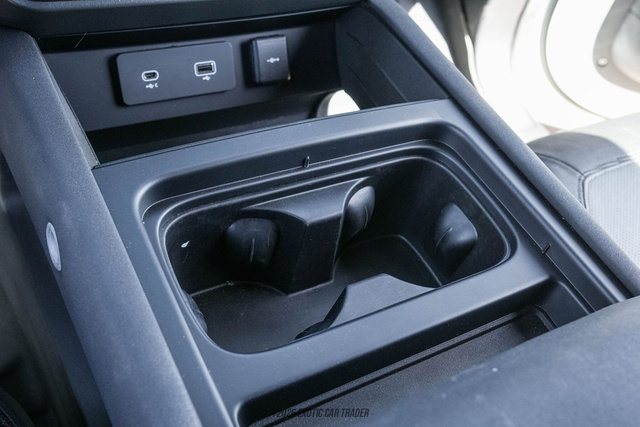 Used 2023 Land Rover Defender 90 X-Dynamic SE image 42