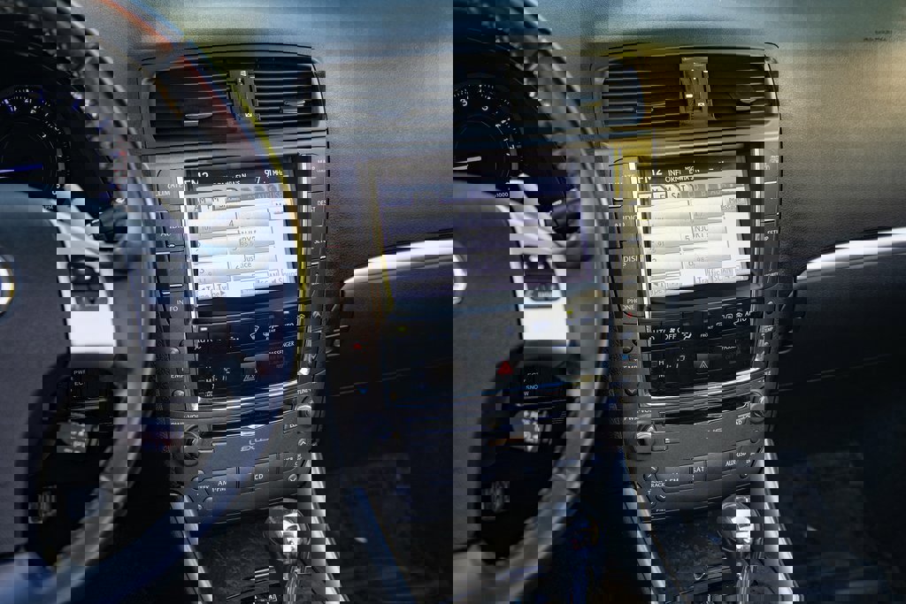 Used 2012 Lexus IS 350C RWD image 22