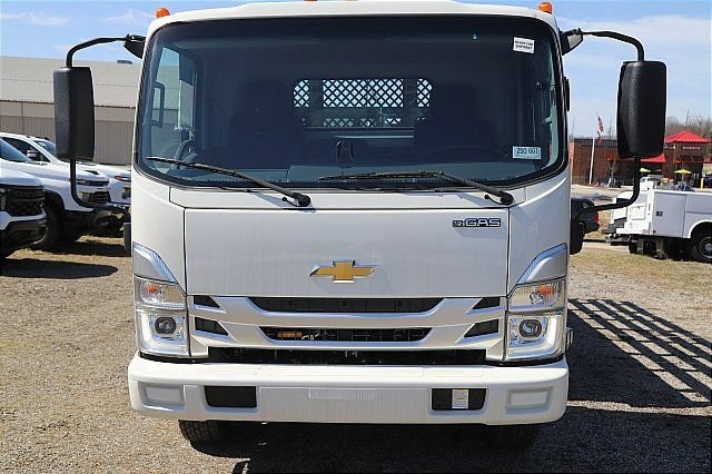 New 2025 Chevrolet Low Cab Forward RWD image 11