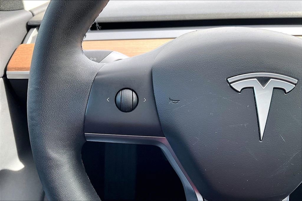 Used 2019 Tesla Model 3 Long Range image 18