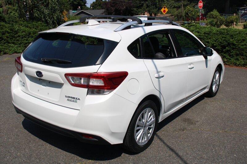 Used 2017 Subaru Impreza 2.0i Premium w/ BSD & Rcta/SRF/Eyesight AWD/4WD image 3