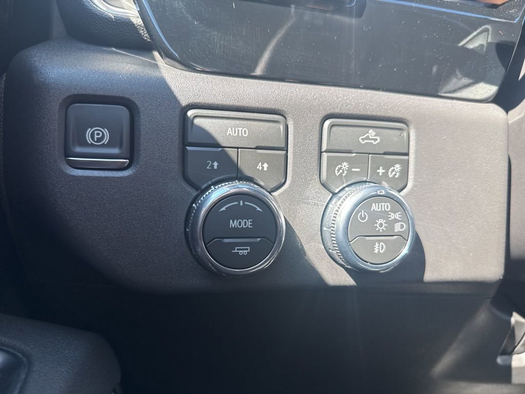 Used 2026 GMC Sierra 1500 Elevation image 25