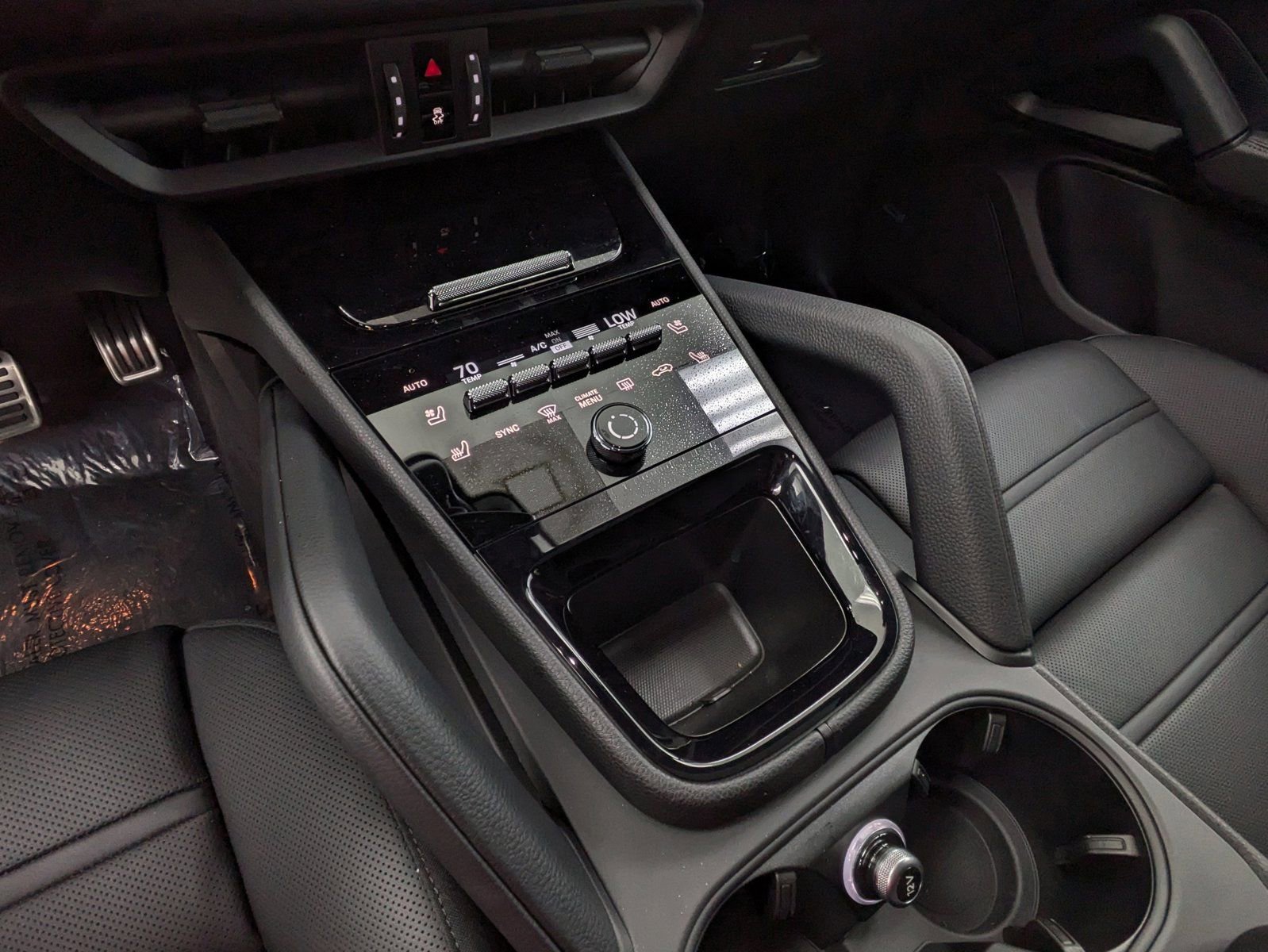 Used 2025 Porsche Cayenne S image 17