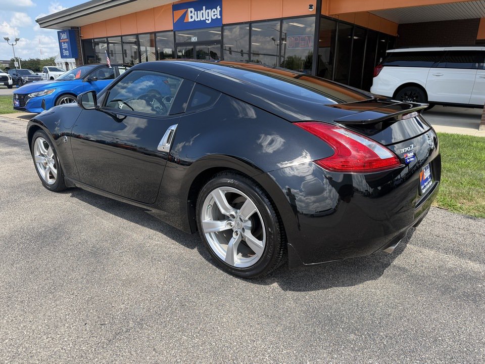 Used 2012 Nissan 370Z Coupe w/ Aerodynamics Pkg RWD image 3