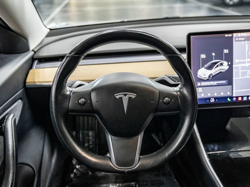 Used 2018 Tesla Model 3 Mid Range RWD image 19