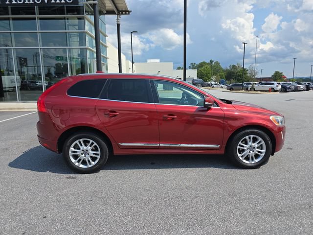 Used 2016 Volvo XC60 T5 Premier w/ Proximity Package FWD image 2