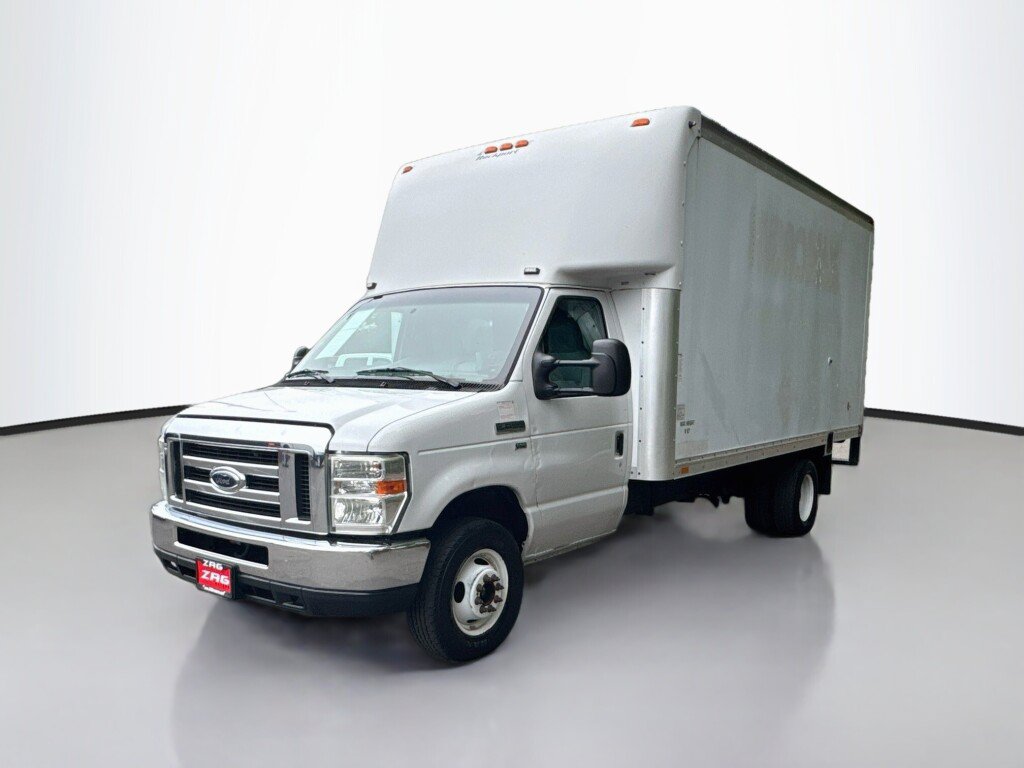 Used 2012 Ford E-450 and Econoline 450 Super Duty w/ PWR Locks & Windows Group RWD image 1